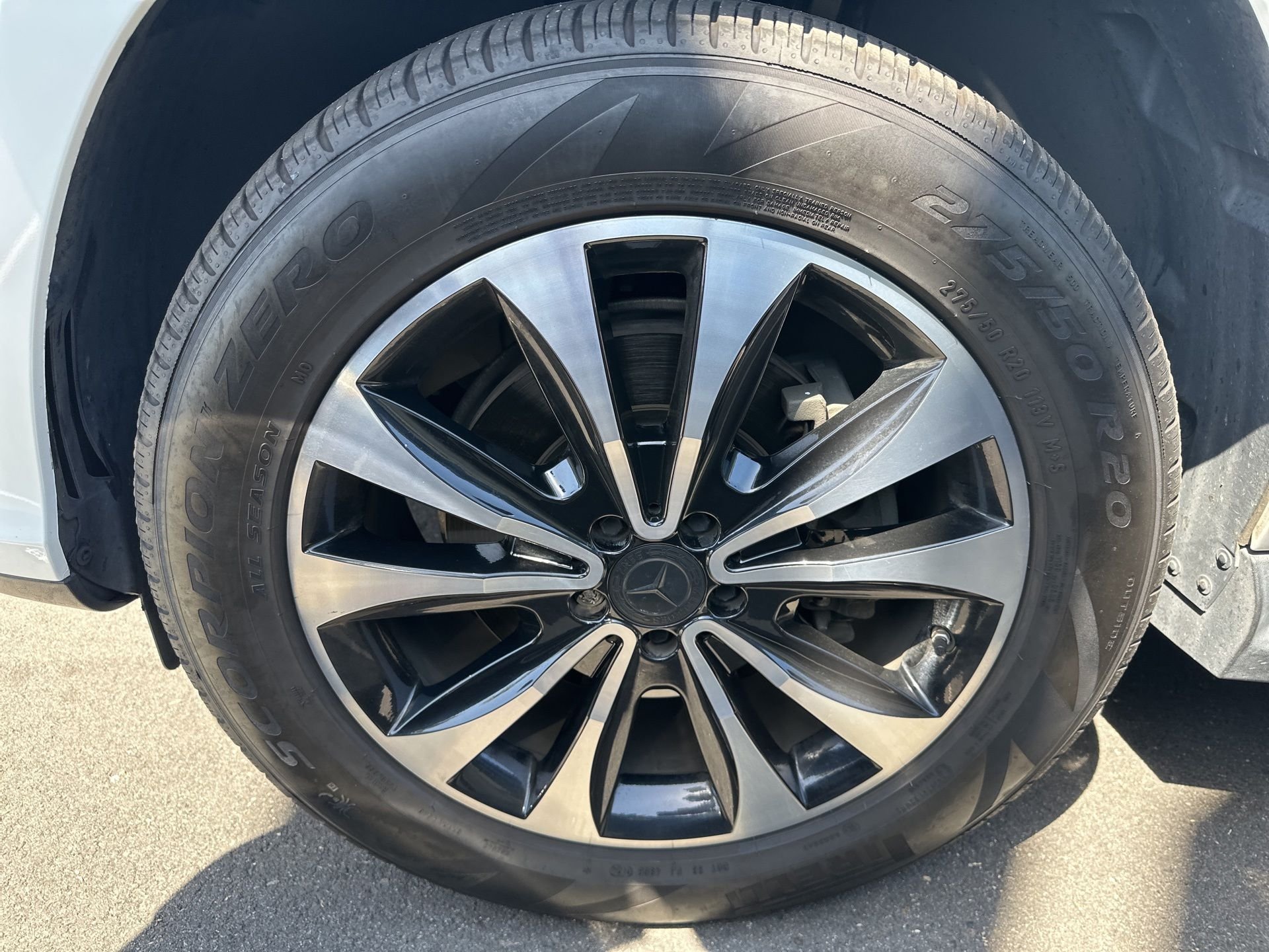 Used 2019 White Mercedes-Benz GLS 450 image 4