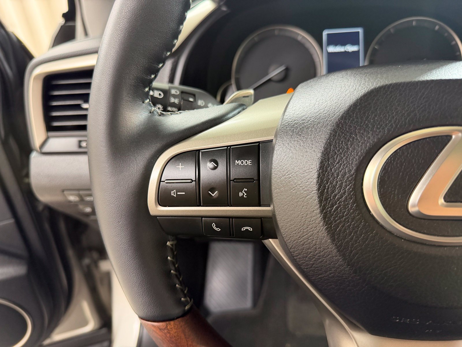 Used 2022 Silver Lexus 350 image 21