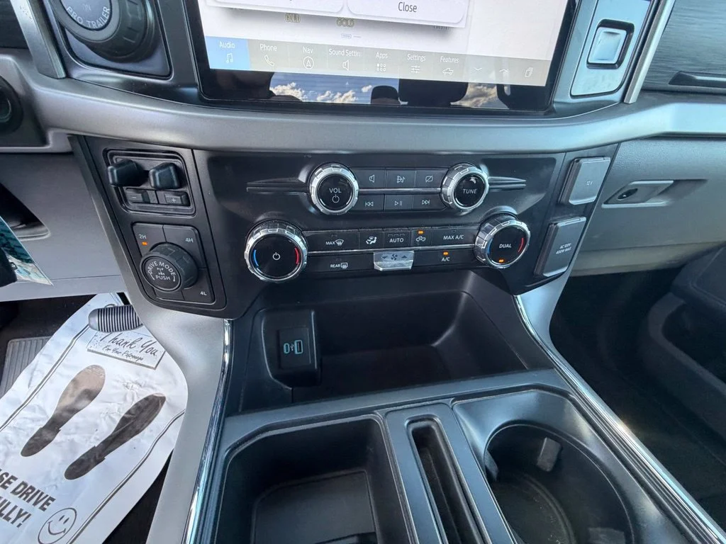 Used 2024 Brown Ford XLT image 22
