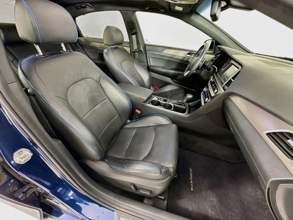 Used 2019 Blue Hyundai Limited image 35