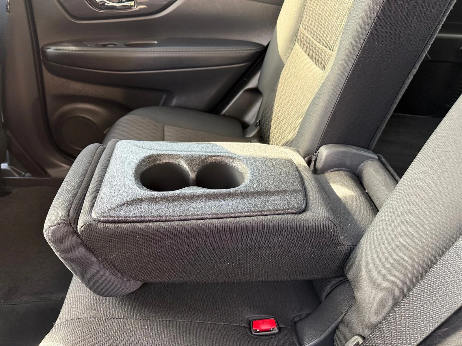 Used 2020 Silver Nissan SV image 27