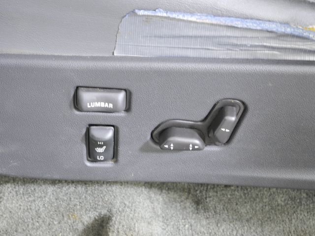 Used 2006 White GMC SLT image 22