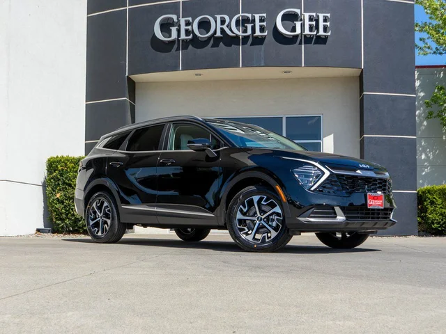 Pre-Owned 2025 Kia Sportage Hybrid EX