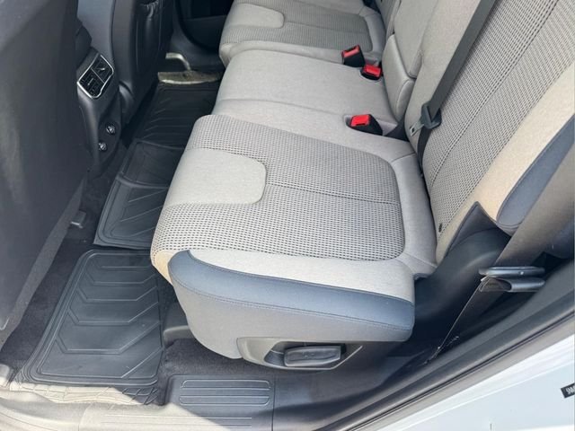Used 2022 Gray Hyundai SEL image 9