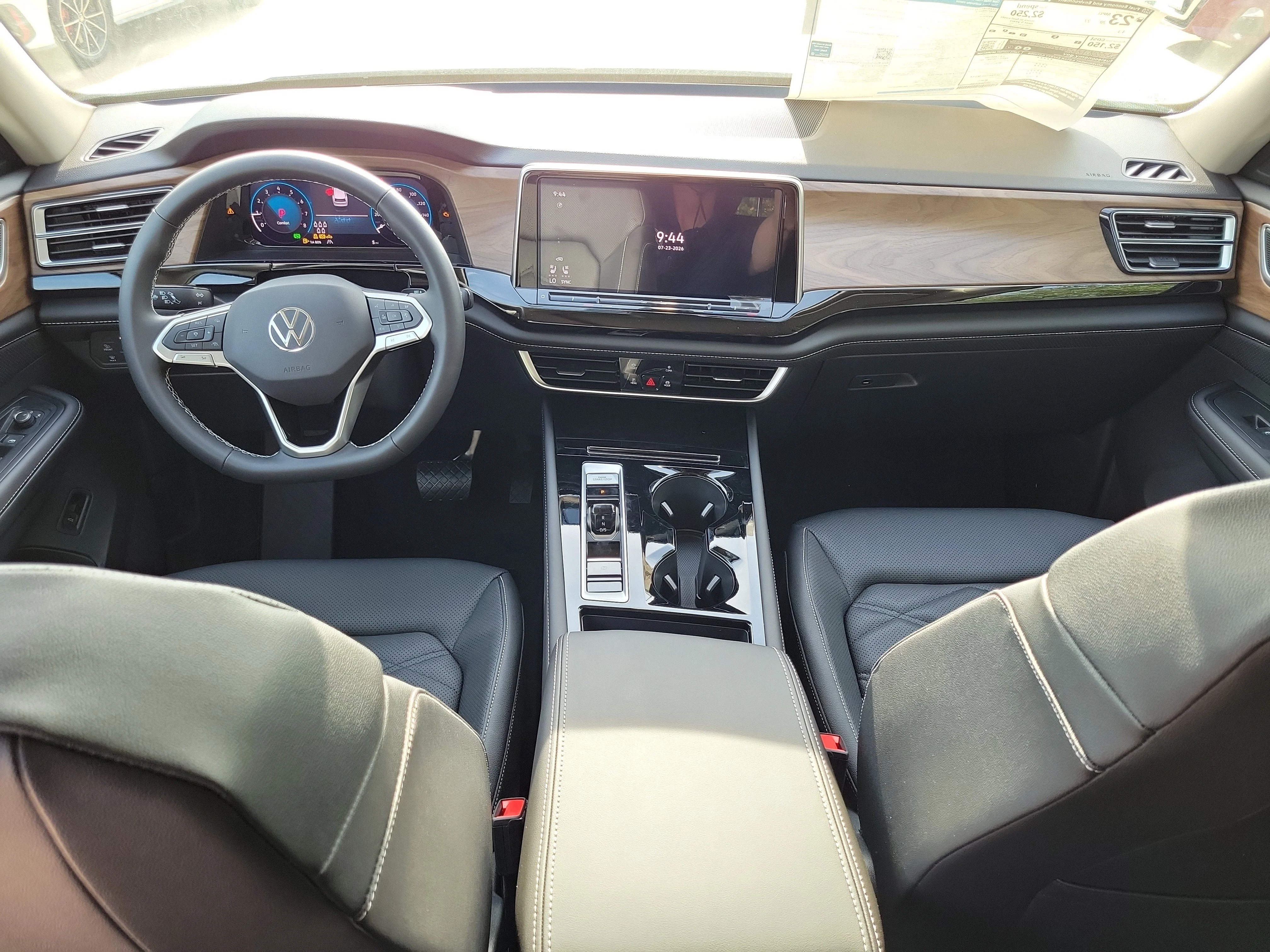 New 2026 White Volkswagen 2.0T SE w/Technology image 14