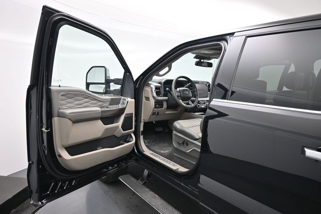 New 2026 Agate Black Metallic Ford Platinum image 8