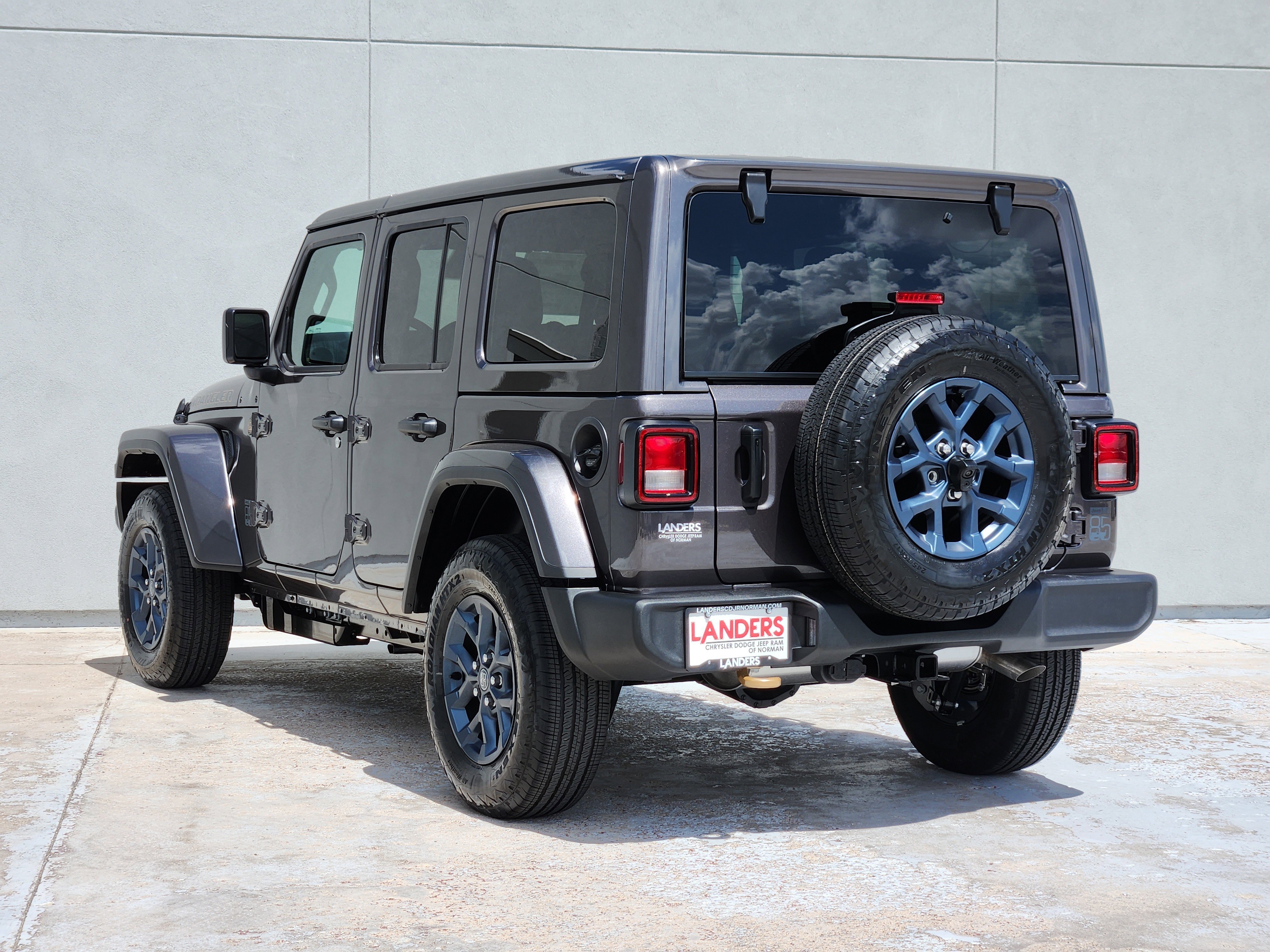 New 2026 Granite Crystal Metallic Clearcoat Jeep 85th Anniversary image 3