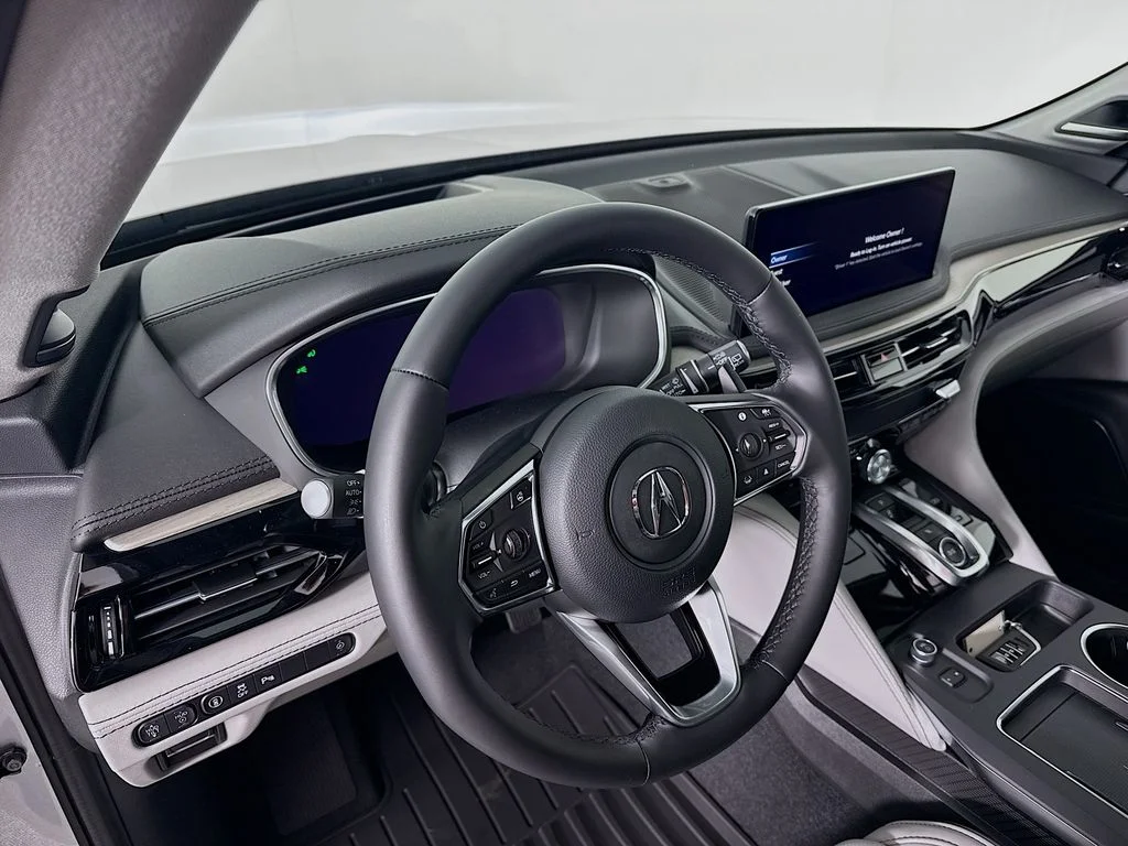 New 2026 Solar Silver Metallic Acura Advance Package image 4