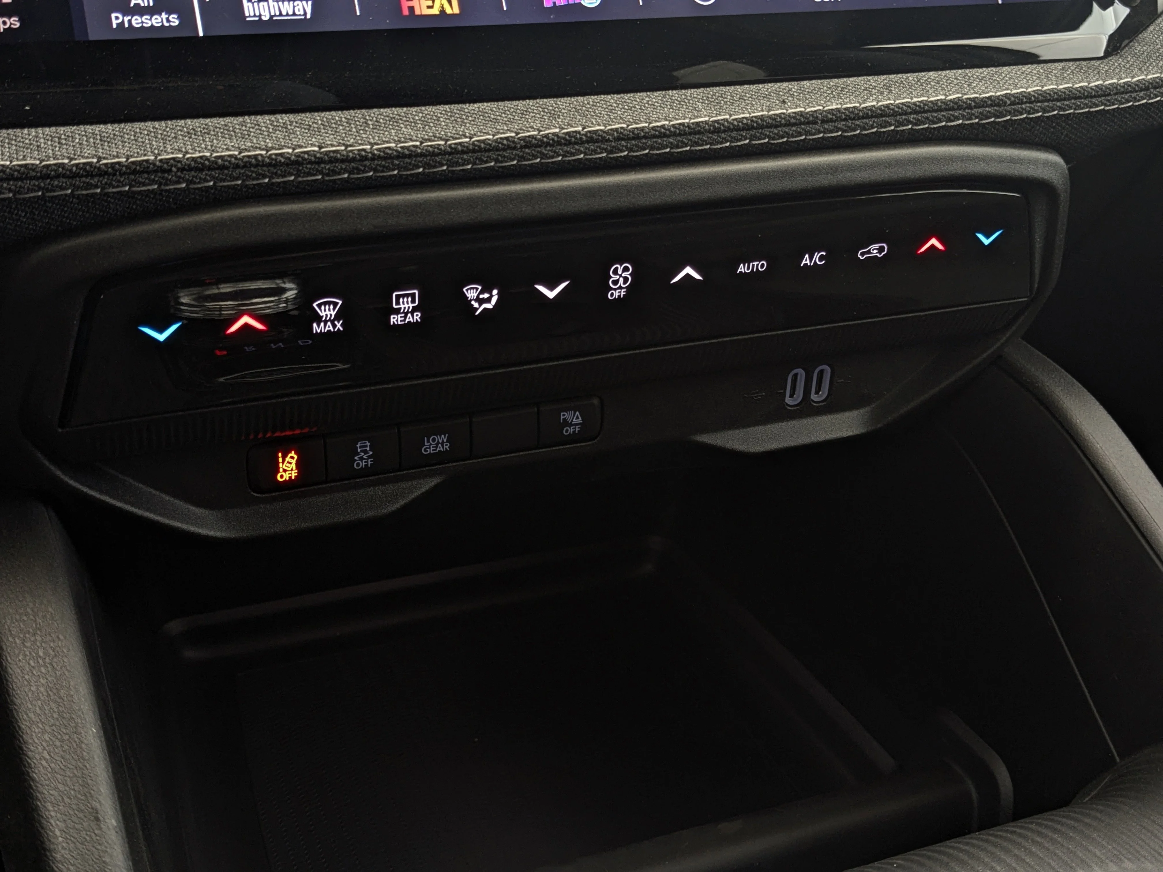 New 2026 Grey Jeep Laredo - - Pkg 23F - Compact Spare - 1.6L Turbo Hybrid - 12.3 Touchscreen & More image 23