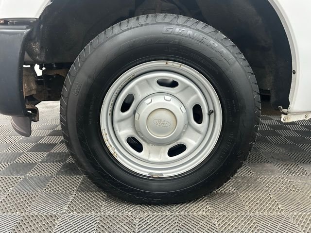 Used 2012 Oxford White Ford XL image 12