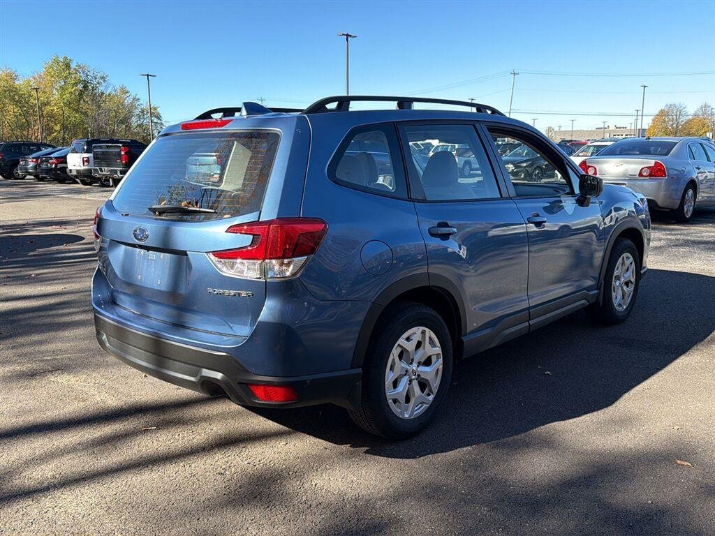 Used 2023 Horizon Blue Pearl Subaru  image 7