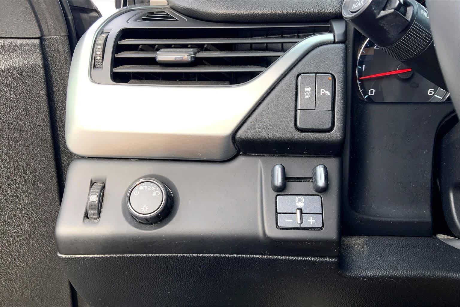 Used 2015 Black Chevrolet LS image 36
