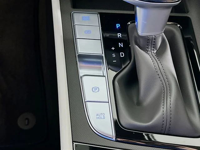 New 2026 Hyundai ELANTRA Limited