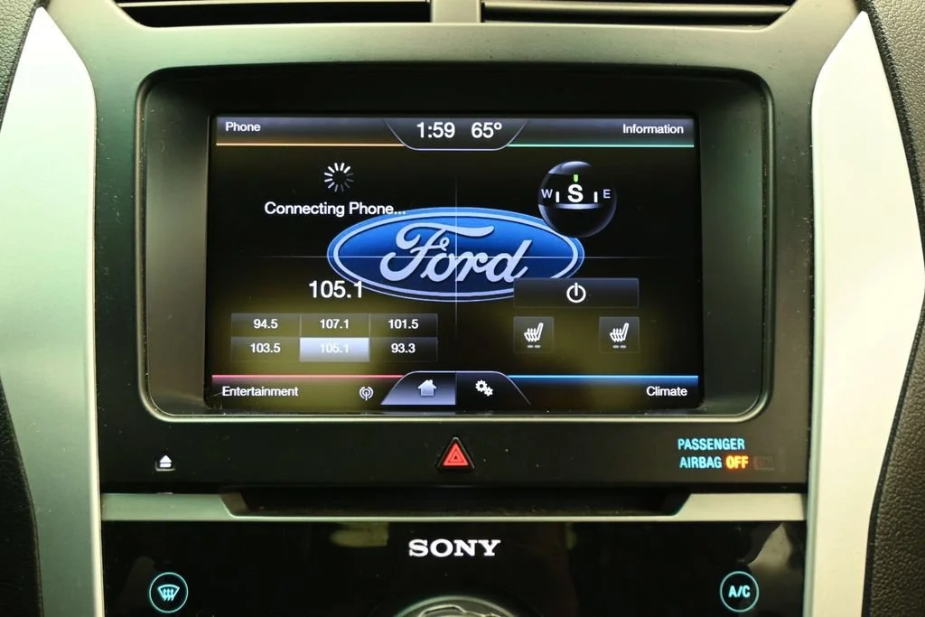 Used 2013 Black Ford Limited image 19