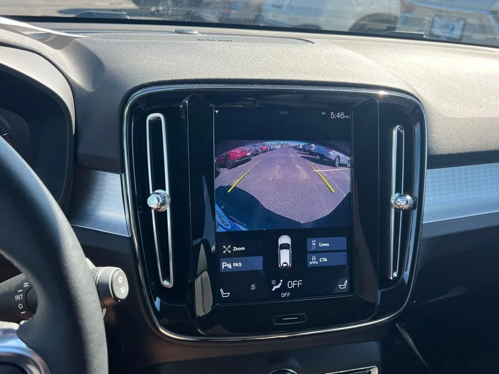 2021 Volvo XC40 Momentum - Photo 23