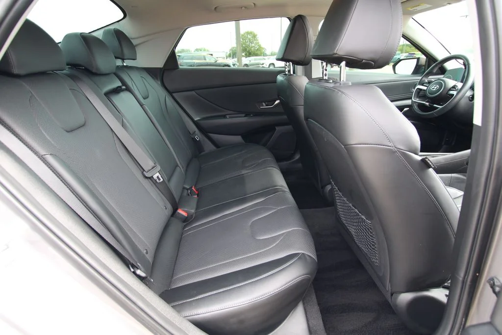 Used 2023 Silver Hyundai Limited image 9