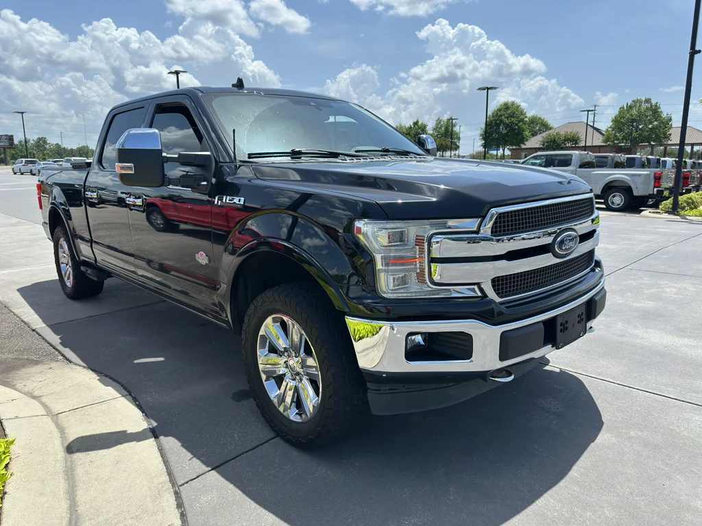 Used 2019 Agate Black Metallic Ford King Ranch image 2
