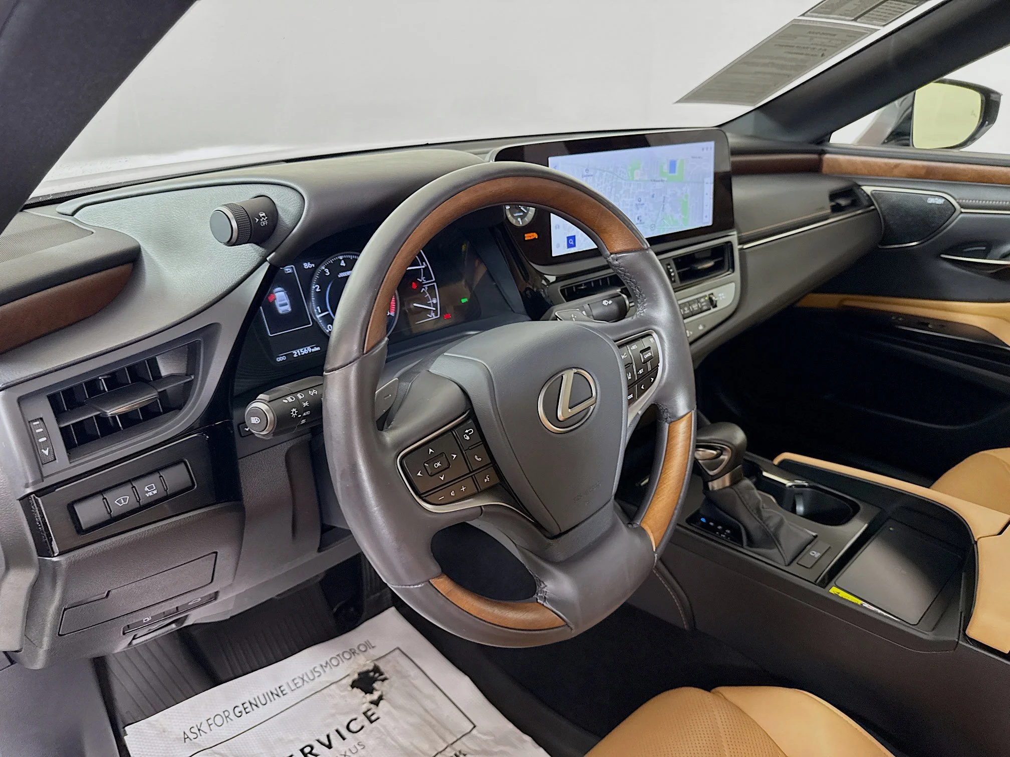 Certified Used 2024 EMINENT WHITE PEARL Lexus 350 Ultra Luxury image 9