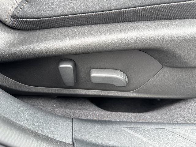 2026 Subaru Outback Limited - Photo 32