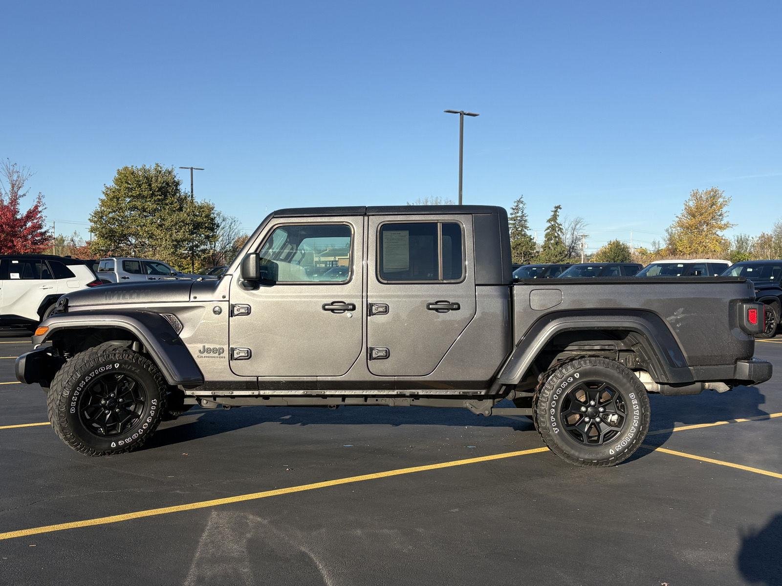 Used 2021 Granite Crystal Metallic Clearcoat Jeep Willys image 8