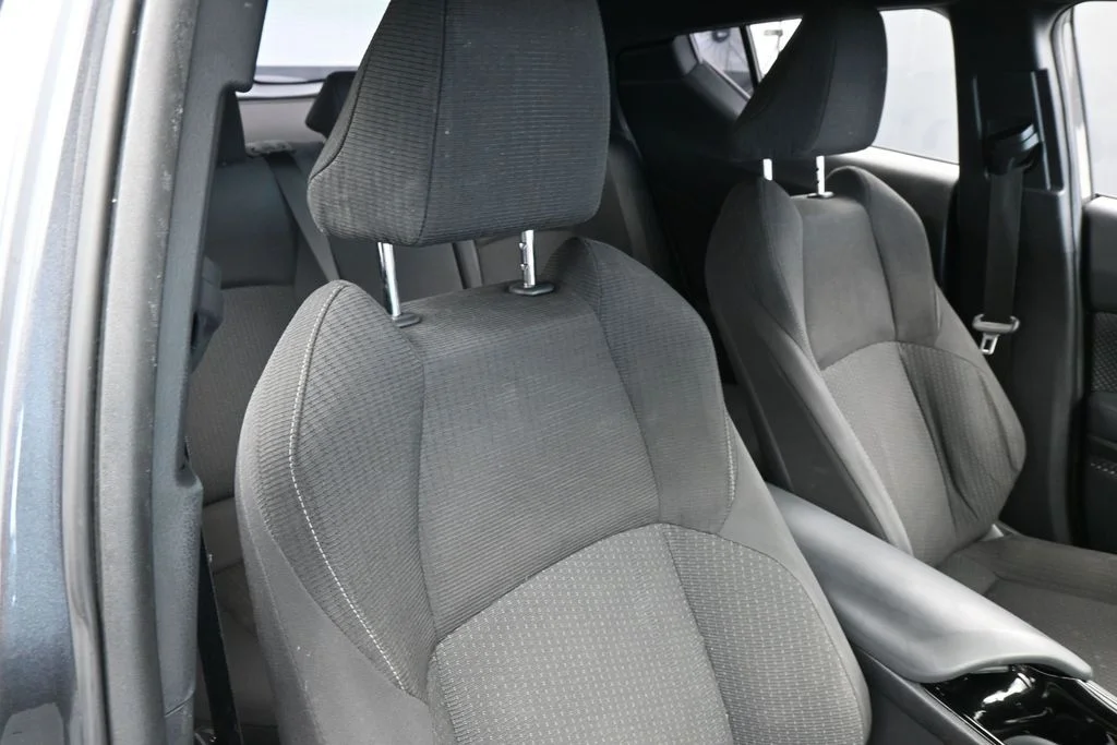 Used 2019 Magnetic Gray Metallic Toyota XLE image 34