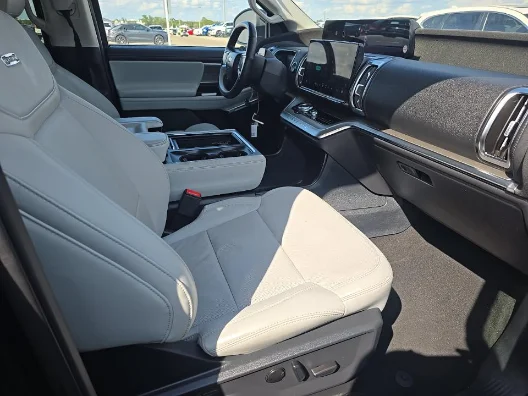 Used 2025 Black Ford Platinum image 2