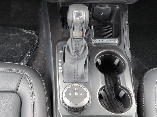 New 2026 Shadow Black Ford Outer Banks® image 19