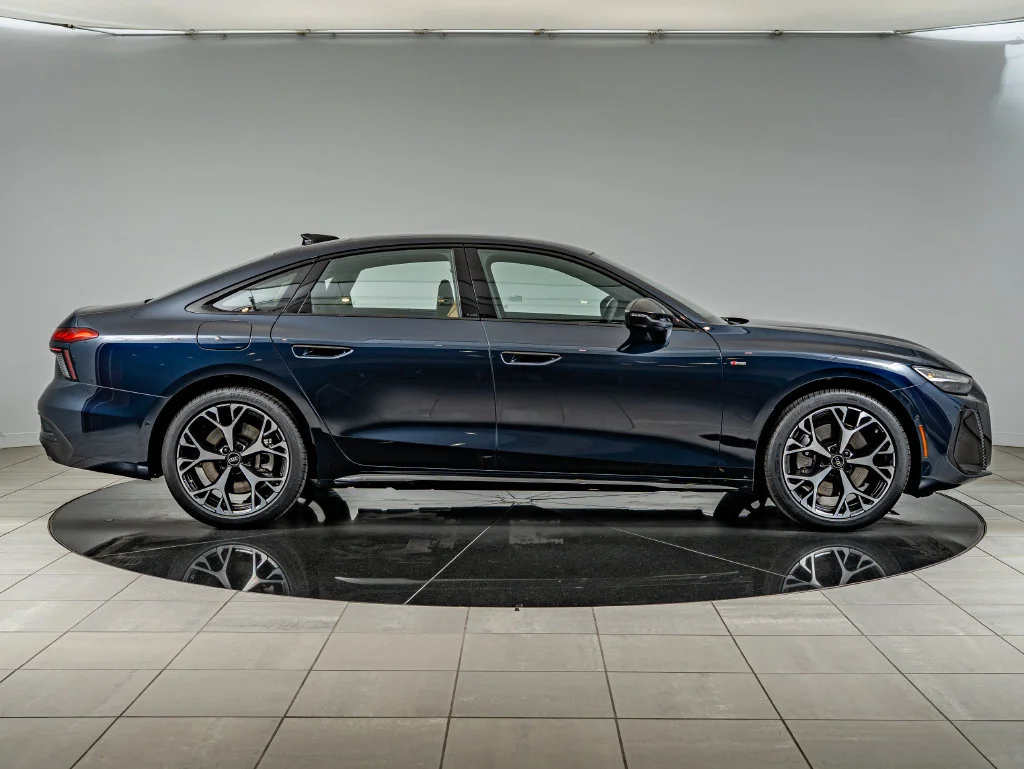 2026 Audi A6 Premium Plus - Photo 4