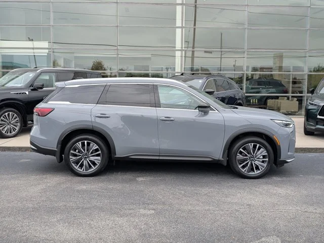 New 2027 HARBOR GRAY INFINITI LUXE image 8