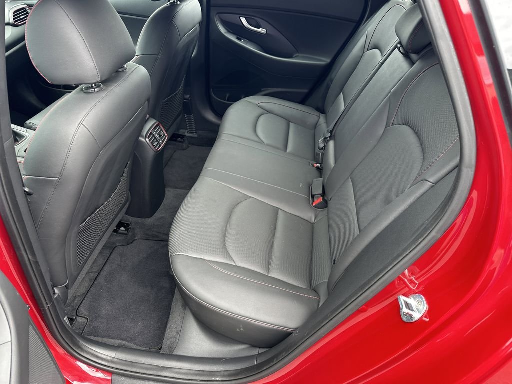 Used 2018 Red Hyundai Sport image 25