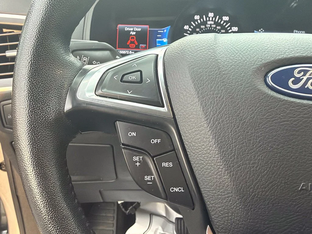 Used 2024 Silver Ford SEL image 24
