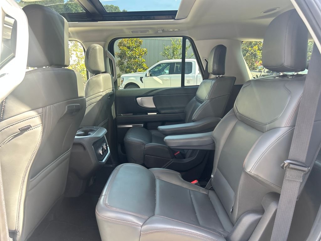 Used 2025 Gray Ford Active image 13
