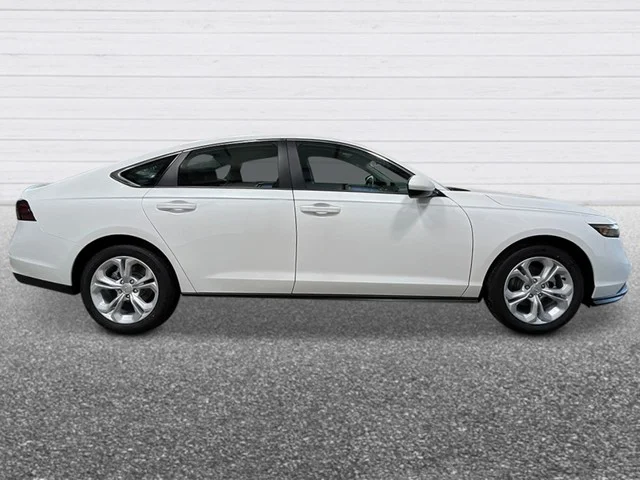 New 2026 Platinum White Pearl Honda LX image 8