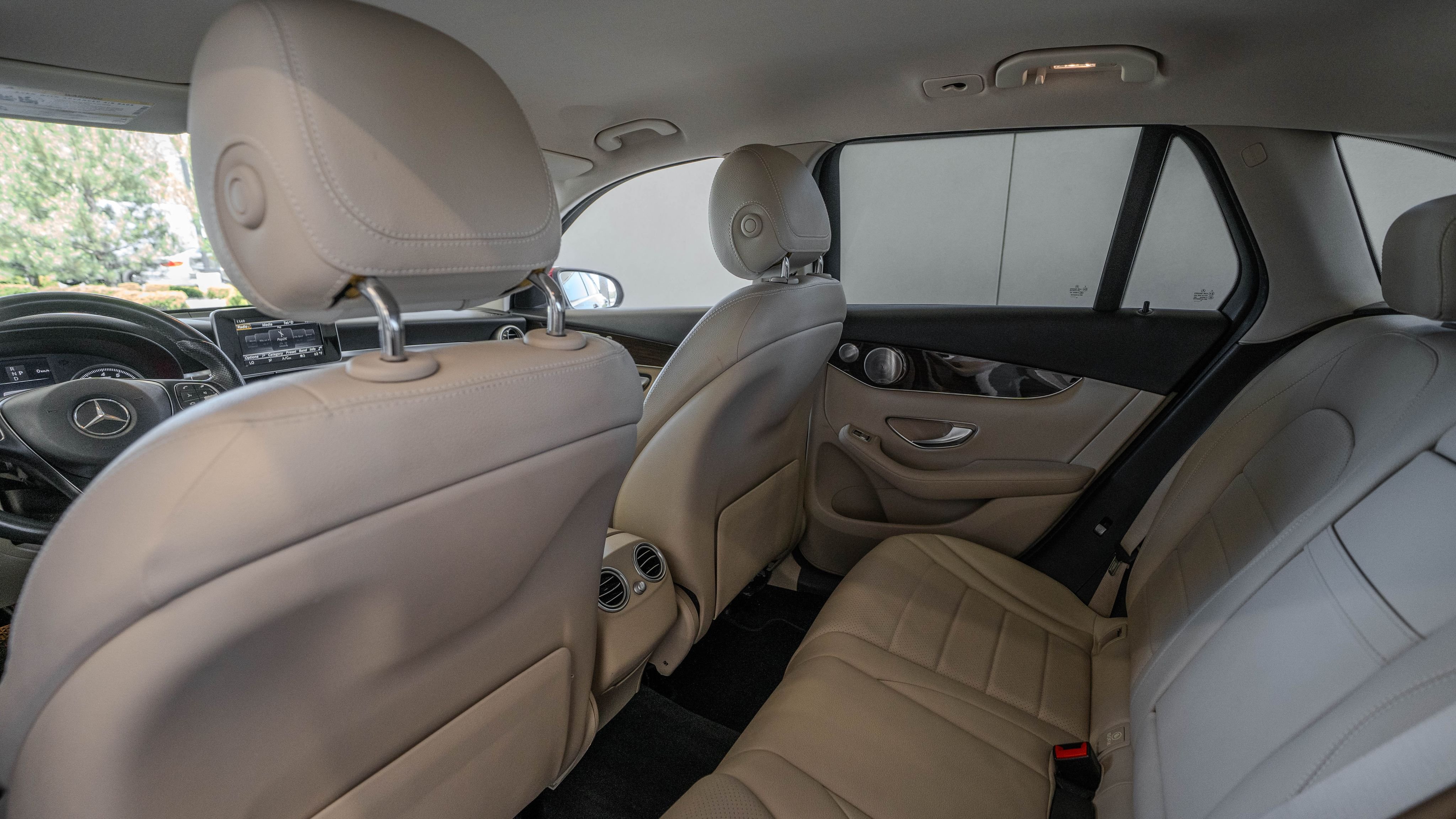 Used 2016 Red Mercedes-Benz GLC 300 image 17