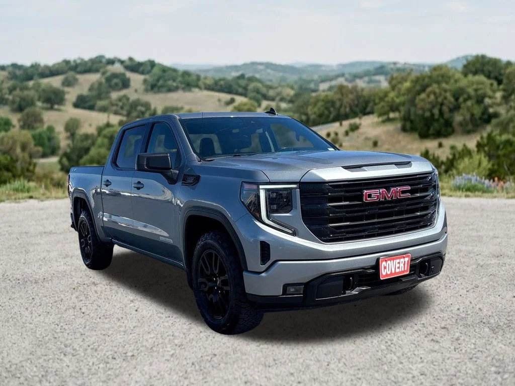 Used 2023 Silver GMC Elevation image 7