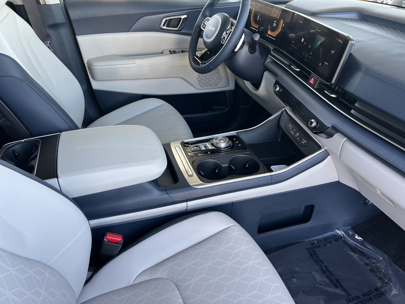 New 2026 Ivory Silver Kia EX image 17