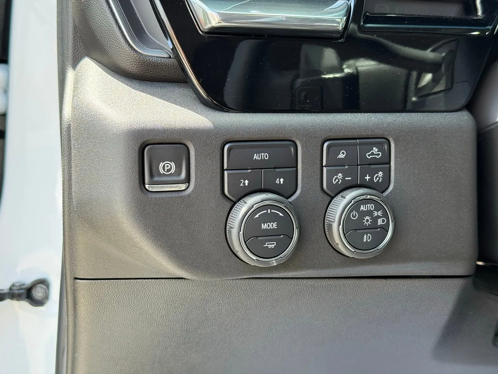 2025 Chevrolet Silverado 1500 RST - Photo 30