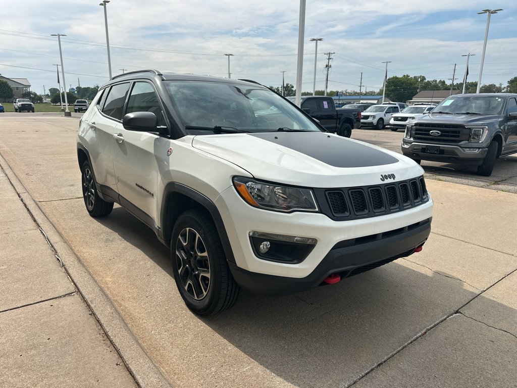Used 2020 White Clearcoat Jeep Trailhawk image 12
