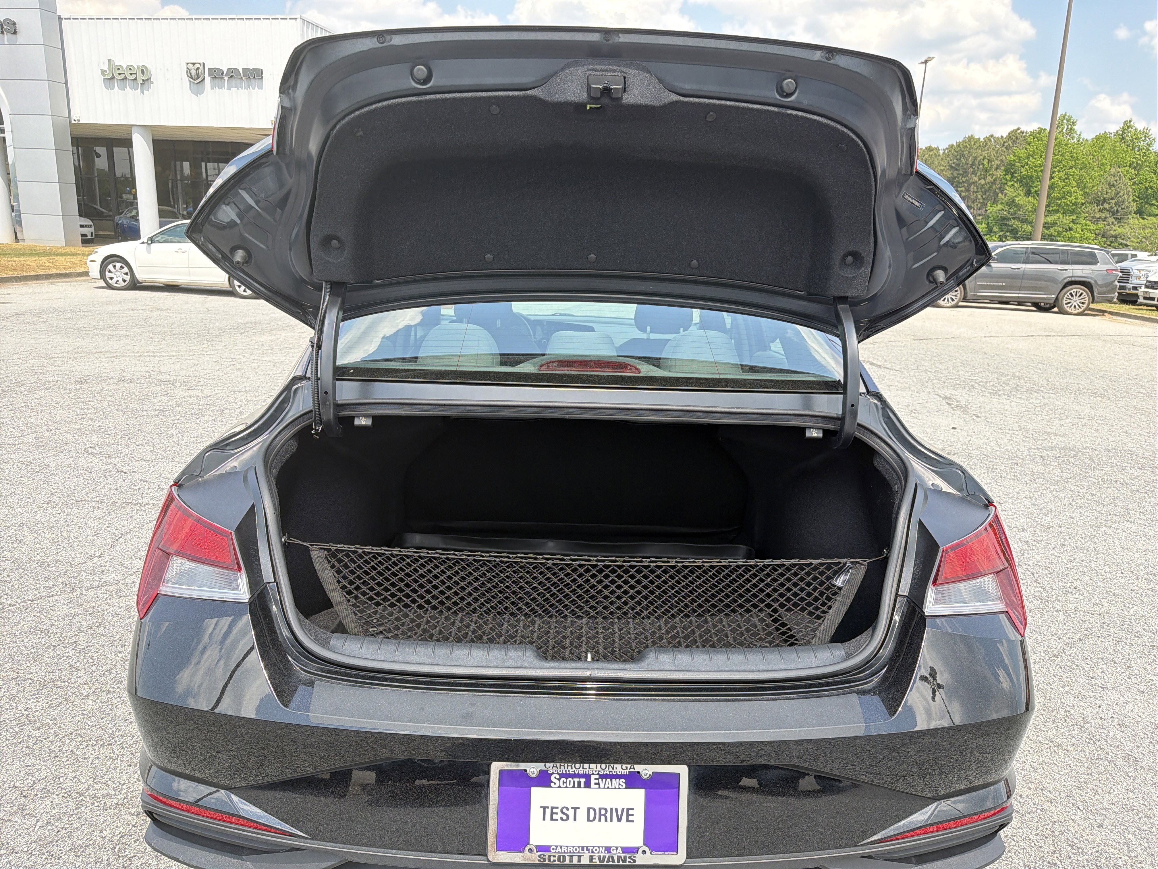 Used 2022 Phantom Black Hyundai SEL image 19