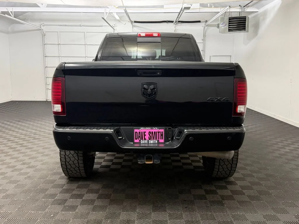 Used 2016 Brilliant Black Crystal Pearlcoat Ram Laramie image 9