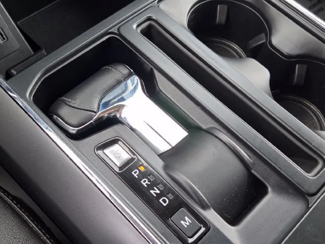 Used 2021 Black Metallic Ford LARIAT image 45