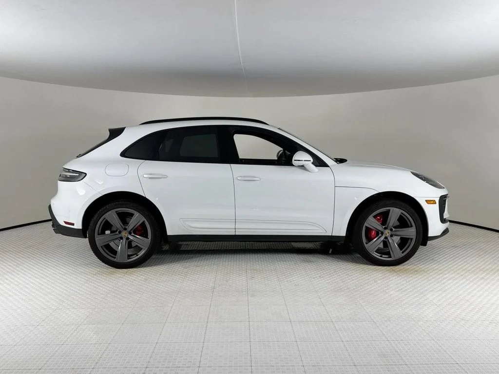 Used 2024 Carrara White Metallic Porsche S image 8