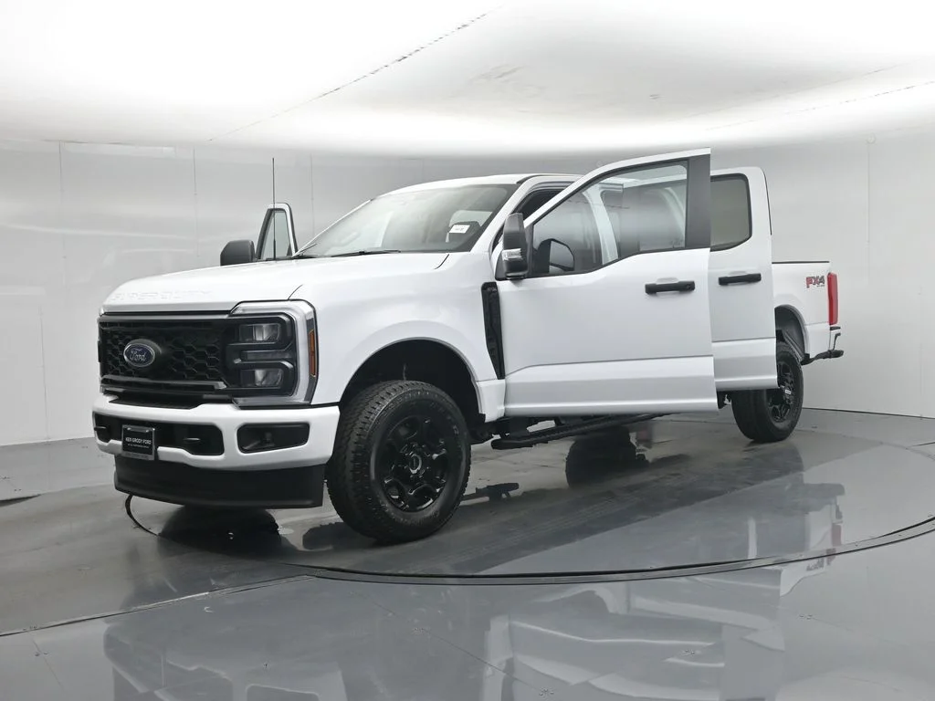 New 2026 Oxford White Ford XL image 27