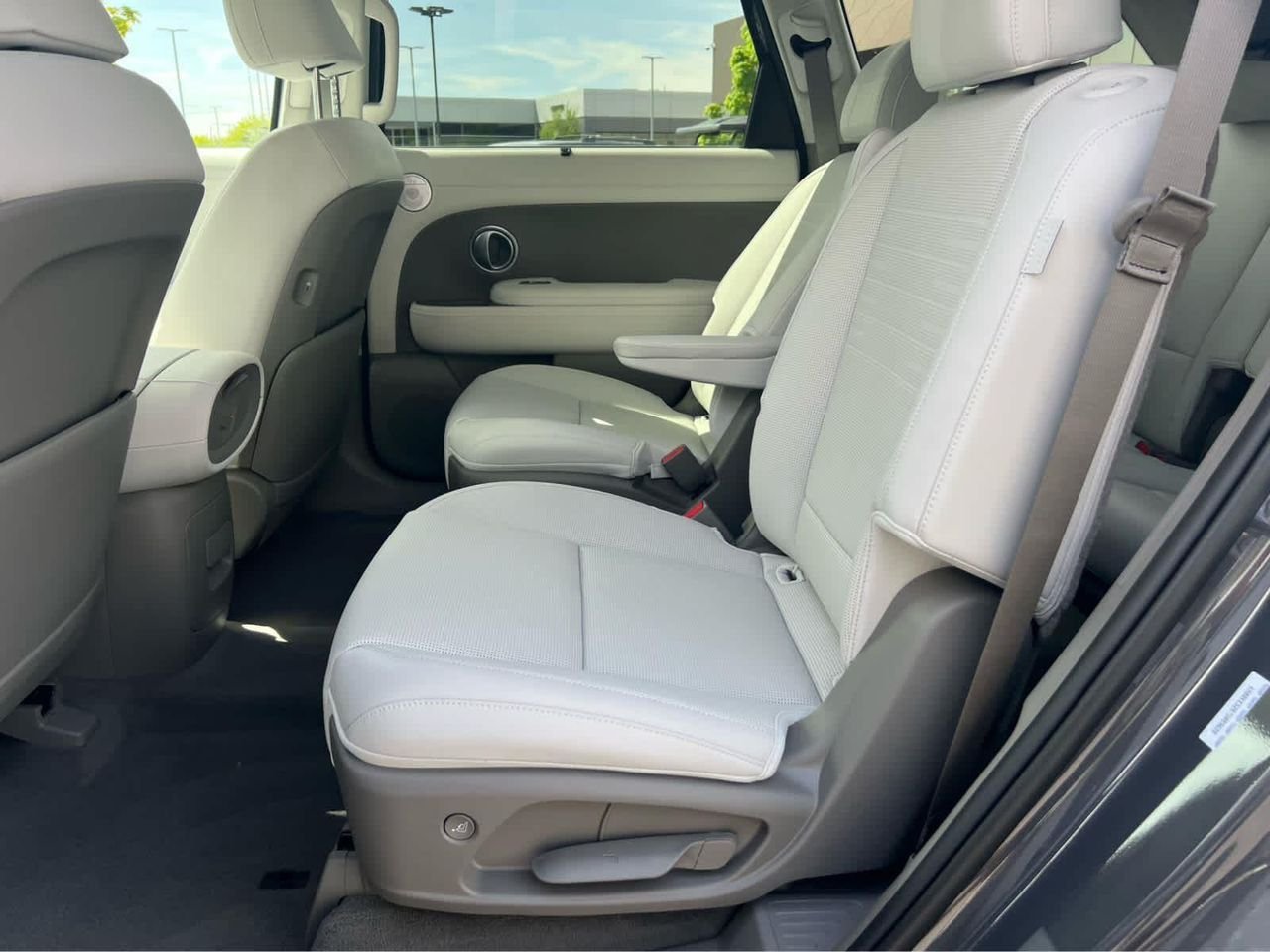 New 2026 Ecotronic Gray Pearl Hyundai Limited AWD image 27