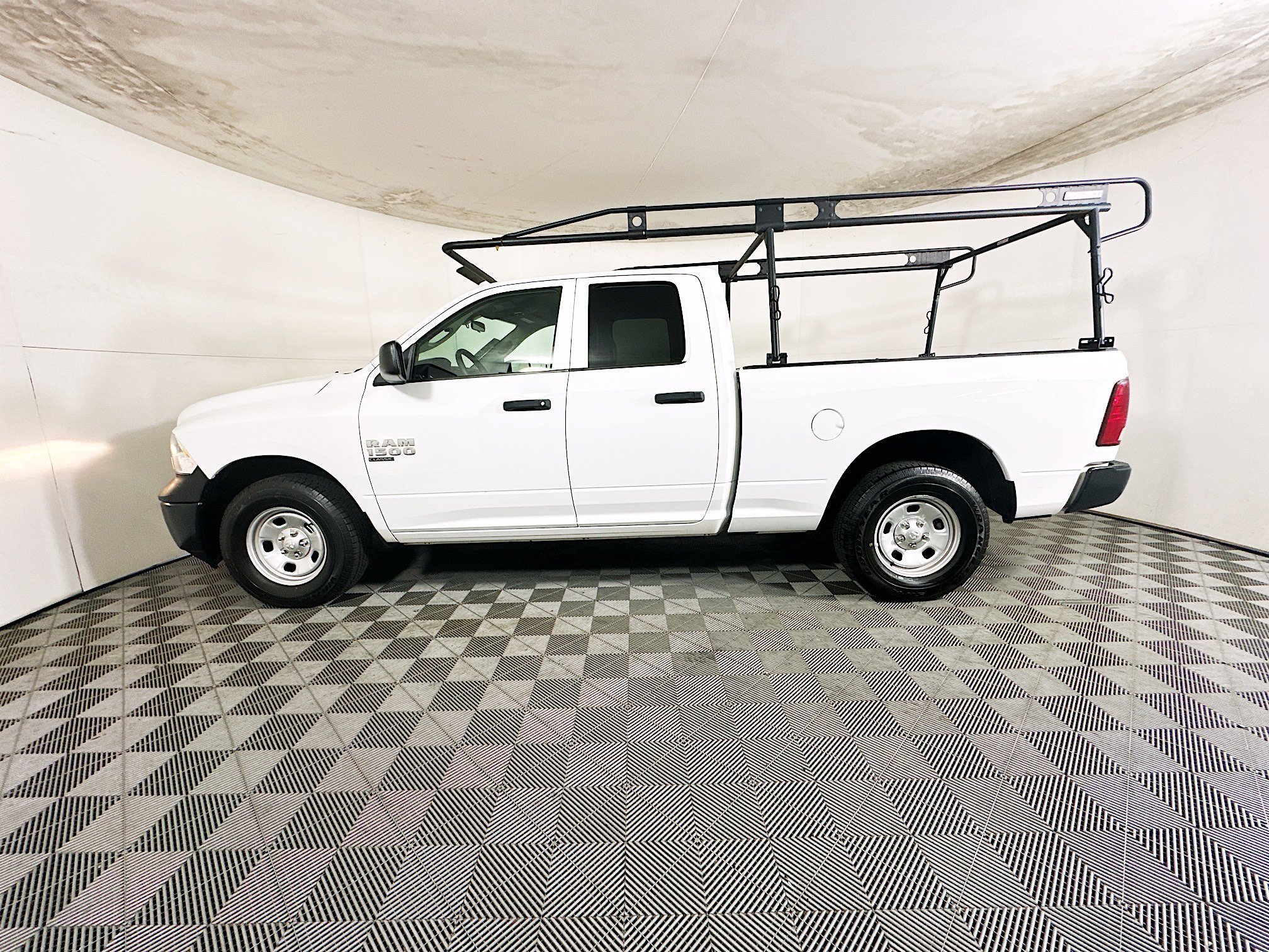 2023 Ram 1500 thumbnail 8