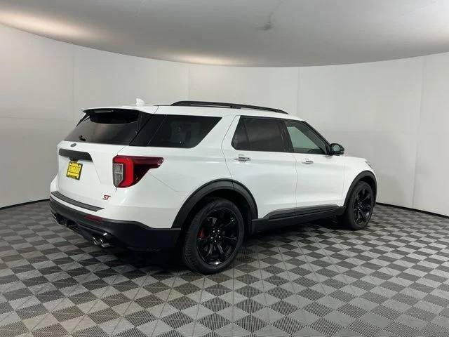 Used 2024 Star White Metallic Tri-Coat Ford ST image 5