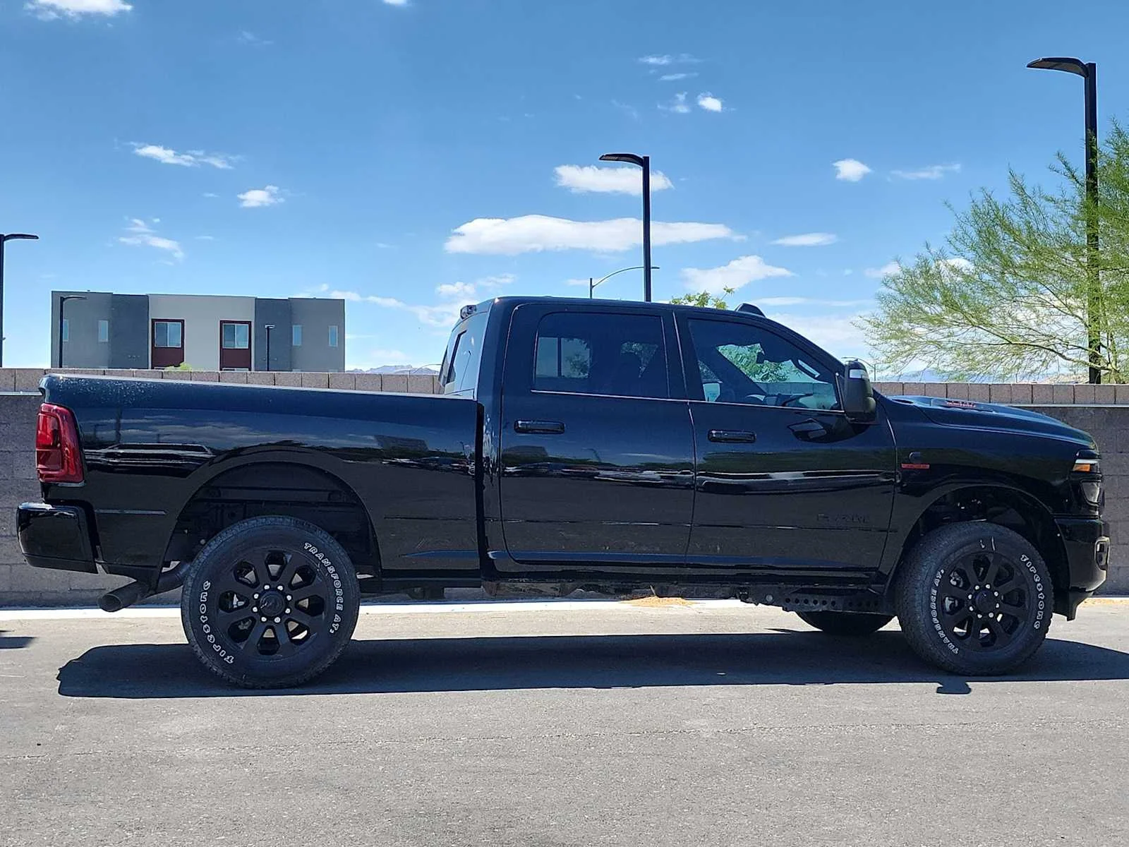 2026 RAM 2500 Laramie - Photo 9