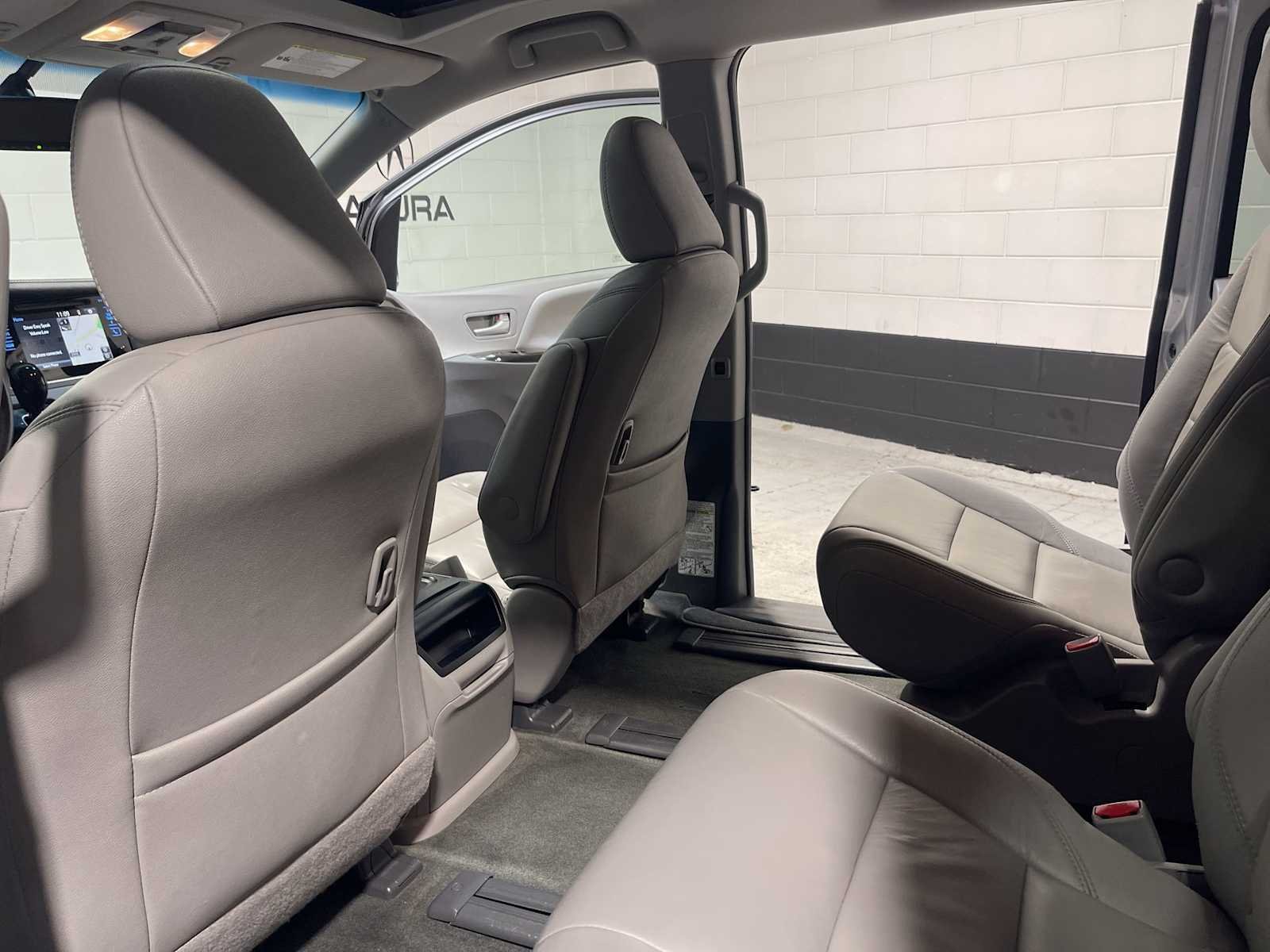 Used 2017 Silver Sky Metallic Toyota XLE image 12