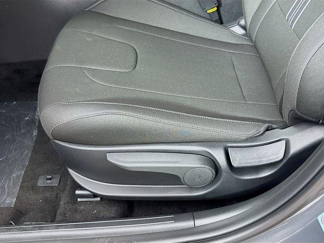 2025 Hyundai Elantra Blue - Photo 30