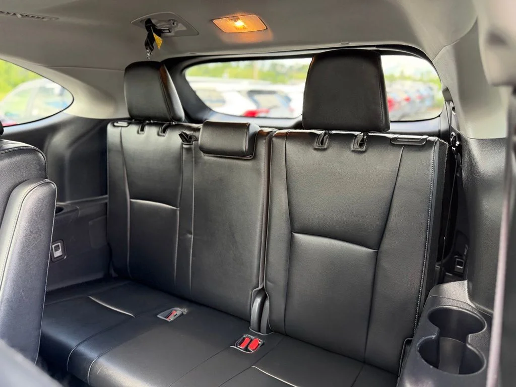 Used 2022 Red Toyota Platinum image 7